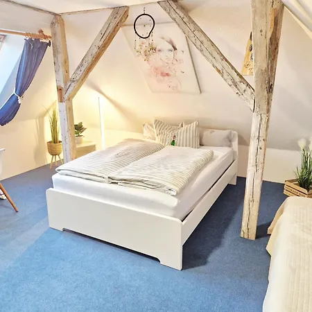 Traeumen Ueber Den Daechern Wismars, Dachbodenapartment * Wißmar